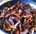 Beef slices with vegetables and Vinsanto wine