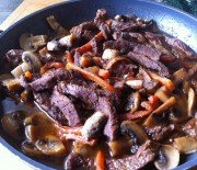 Beef slices with vegetables and Vinsanto wine
